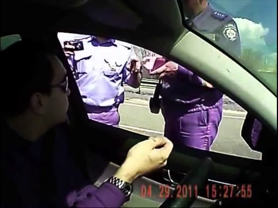 Погоня ДПС за русским мерседесом на Украине. Догнали и