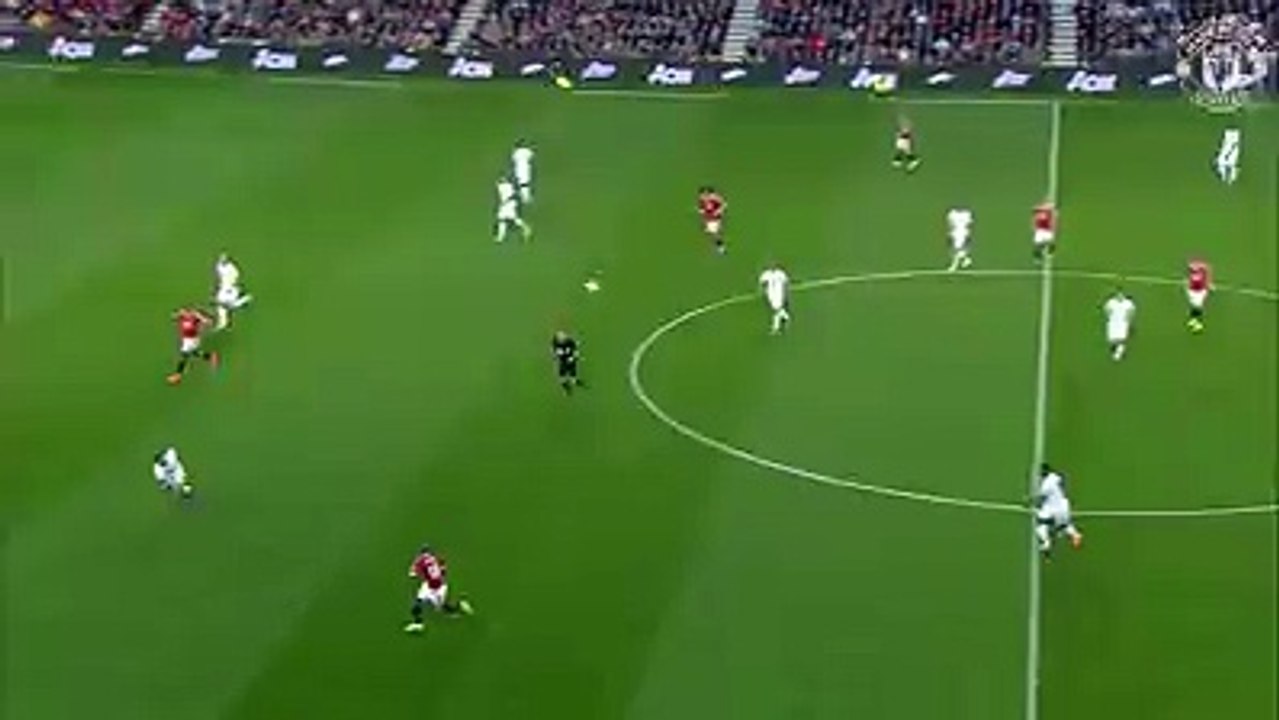 Bàn thắng đỉnh nhất của Manchester United mùa 2015/16: Martial vs Liverpool