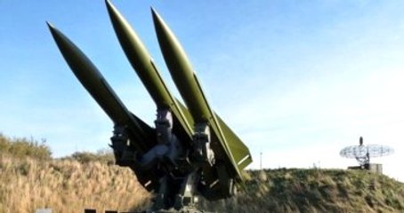 Suudi Arabistan Yemen'in Attığı Füzeyi Havada Vurdu