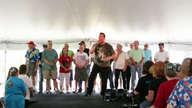 Scott Michael sings 'An American Trilogy' Elvis Week 2014