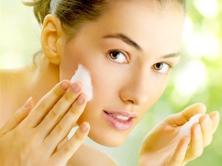 Beauty Fact or Fiction: 5 Anti-Aging Myths