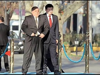 اجمل مواقف مضحكة ومحرجة لرؤساء الدول والوزراء