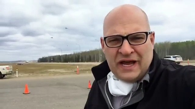 Fort McMurray firefighters using helicopters to suppress wildfire