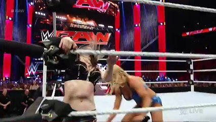 Paige vs. Charlotte Raw, May 9, 2016