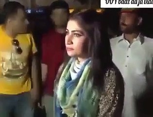 What Happend With Qandeel Baloch In PTI Jalsa...Mobile Footage