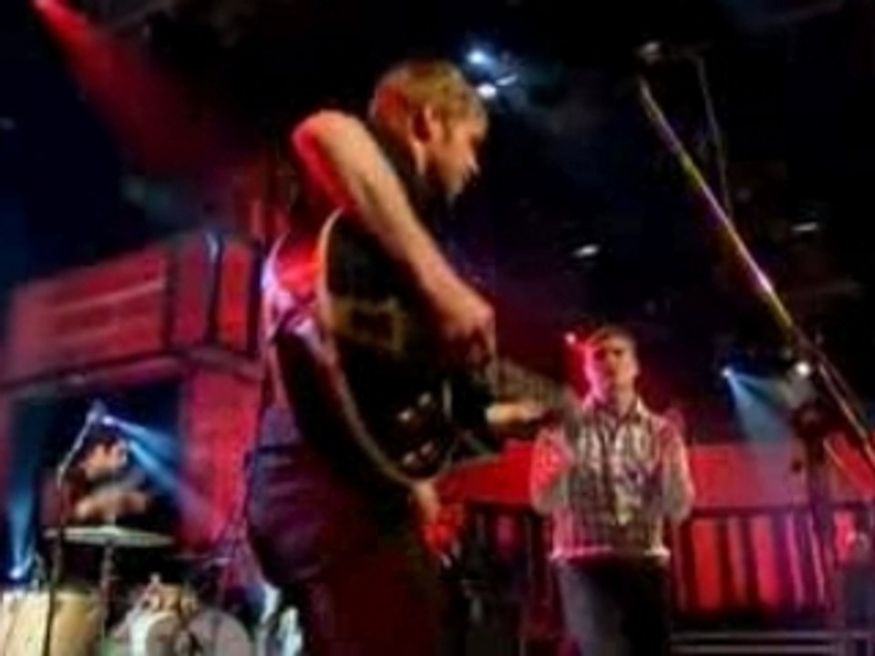 Cold War Kids - Hang Me Up To Dry (Live Jools Holland 2007)