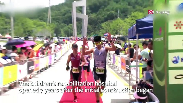 Showbiz Korea _ SEAN OPENS KOREA'S FIRST CHILDREN'S REHABILITATION HOSPITAL