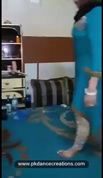Desi Girl Dance In Room