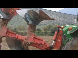 Πρόστιμα σε όσους δεν έχουν καταβάλλει το ανταποδοτικό τέλος άρδευσης. Εμπλοκές με την άδεια χρήσης νερού