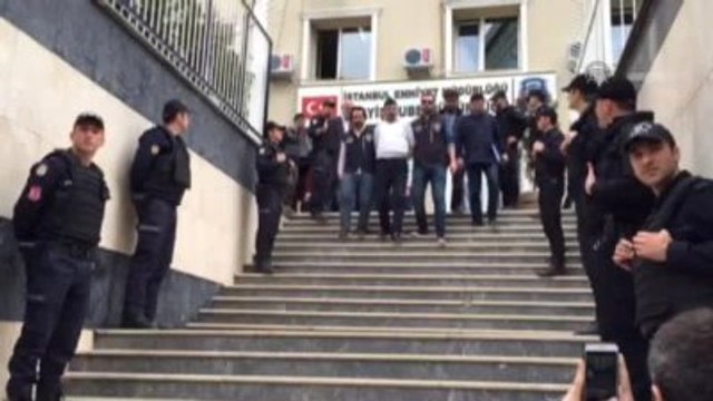 Can Dündar'a Silahla Ateş Açan Murat Ş. Adliyeye Sevk Edildi