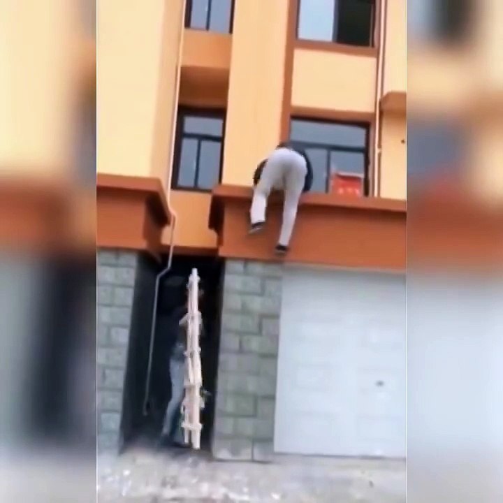 ржач прикол над другом смотреть)))