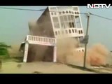 Moment when building collapsed on camera in Bihar, many injured