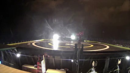 Atterrissage d'une fusée SpaceX par elle même sur un drône f