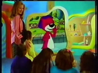 PB&J Otter Promo- Peanut, Butter, & Jelly Song (2002)