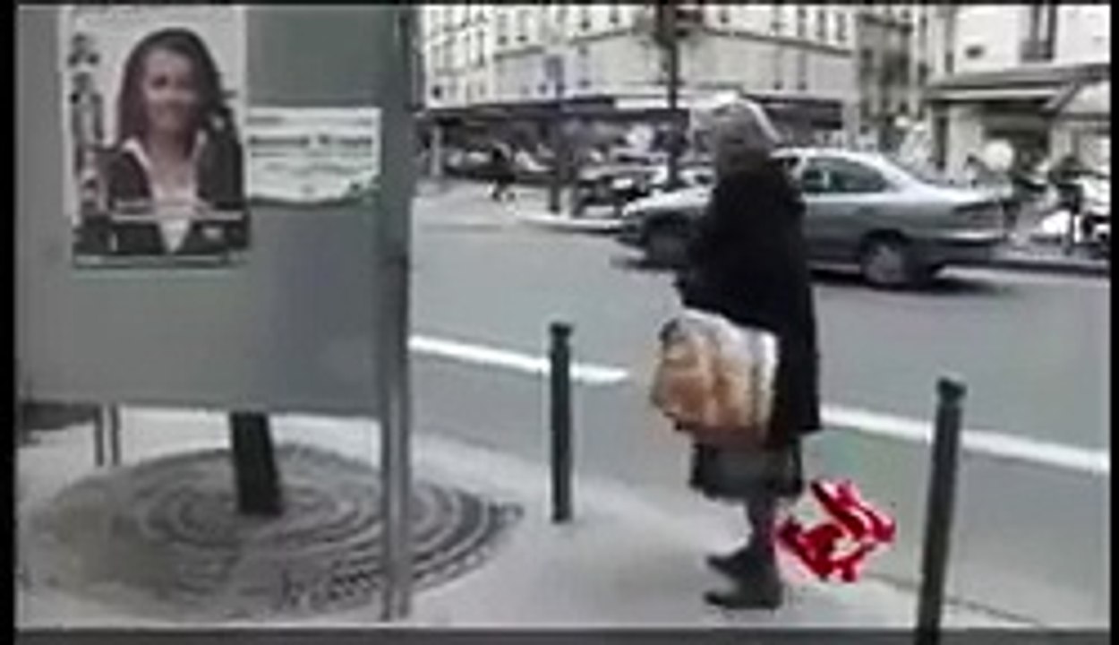 Mamie révolutionnaire, 16 secondes de bonheur - Le Petit Journal