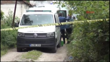 Sakarya Adapazarı'nda Ağacın Altına Gömülmüş Erkek Cesedi Bulundu