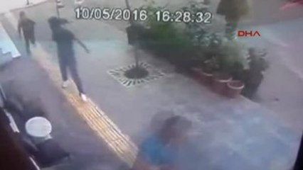 Diyarbakır Saldırı Sırasında Yaşanan Panik Güvenlik Kamerasında