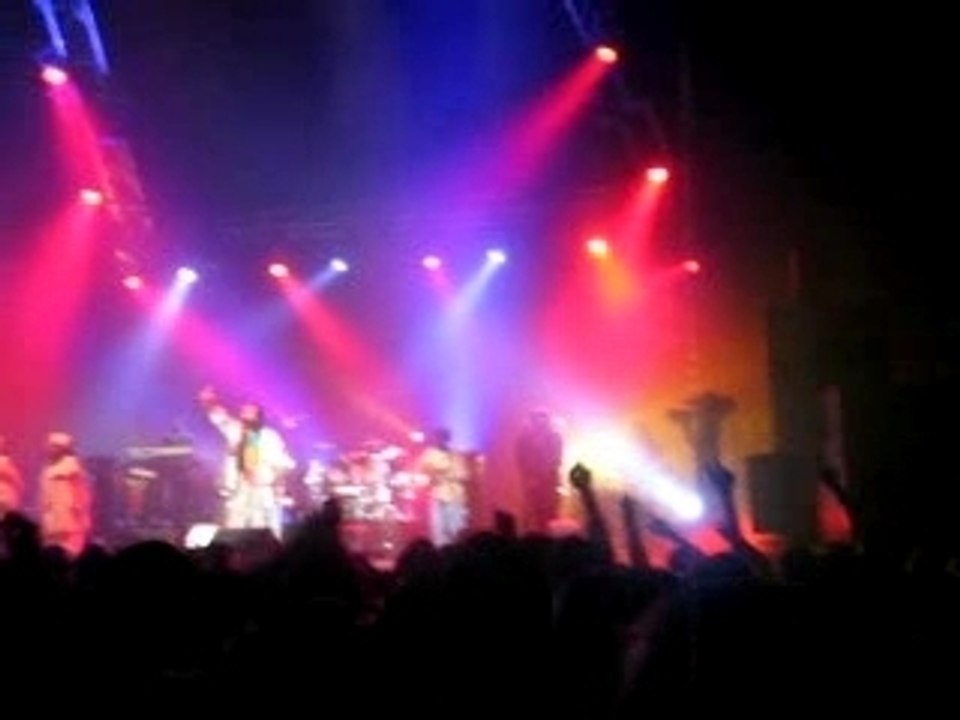 Roots rock reggae isral vibration paris