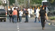 Diyarbakır'da PKK'lı Şüphelileri Sağlık Kontrolüne Götüren Polis Aracına Bombalı Saldırı