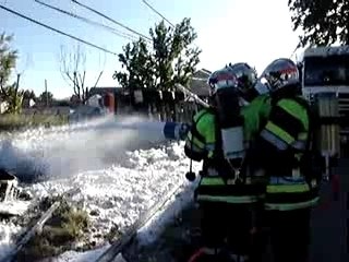 Accident de poids lourd sur la RD6  - Trets - 28/06/2007