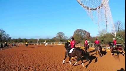 Horse & Hound plays horseball