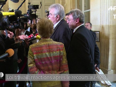 Loi travail: Valls dégaine le 49-3 face à une conjonction d'oppositions , motion de censure jeudi