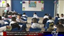 Presidente inauguró colegios replicas, Técnico Simon Bolivar y 28 de Mayo, Ecuador