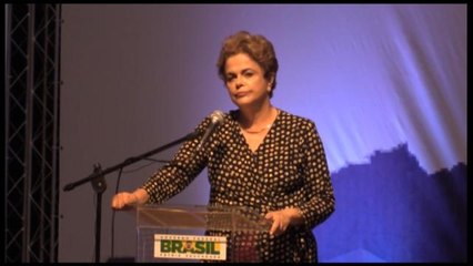 Rousseff, cansada de los desleales y los traidores, "pero no de luchar"
