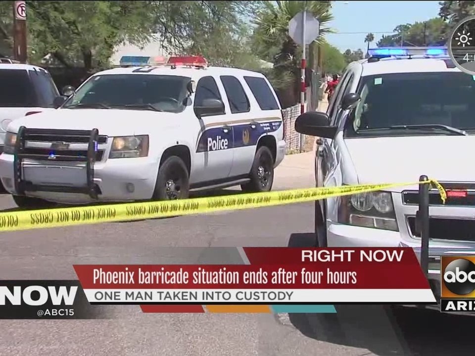 Phoenix barricade situation ends after four hours