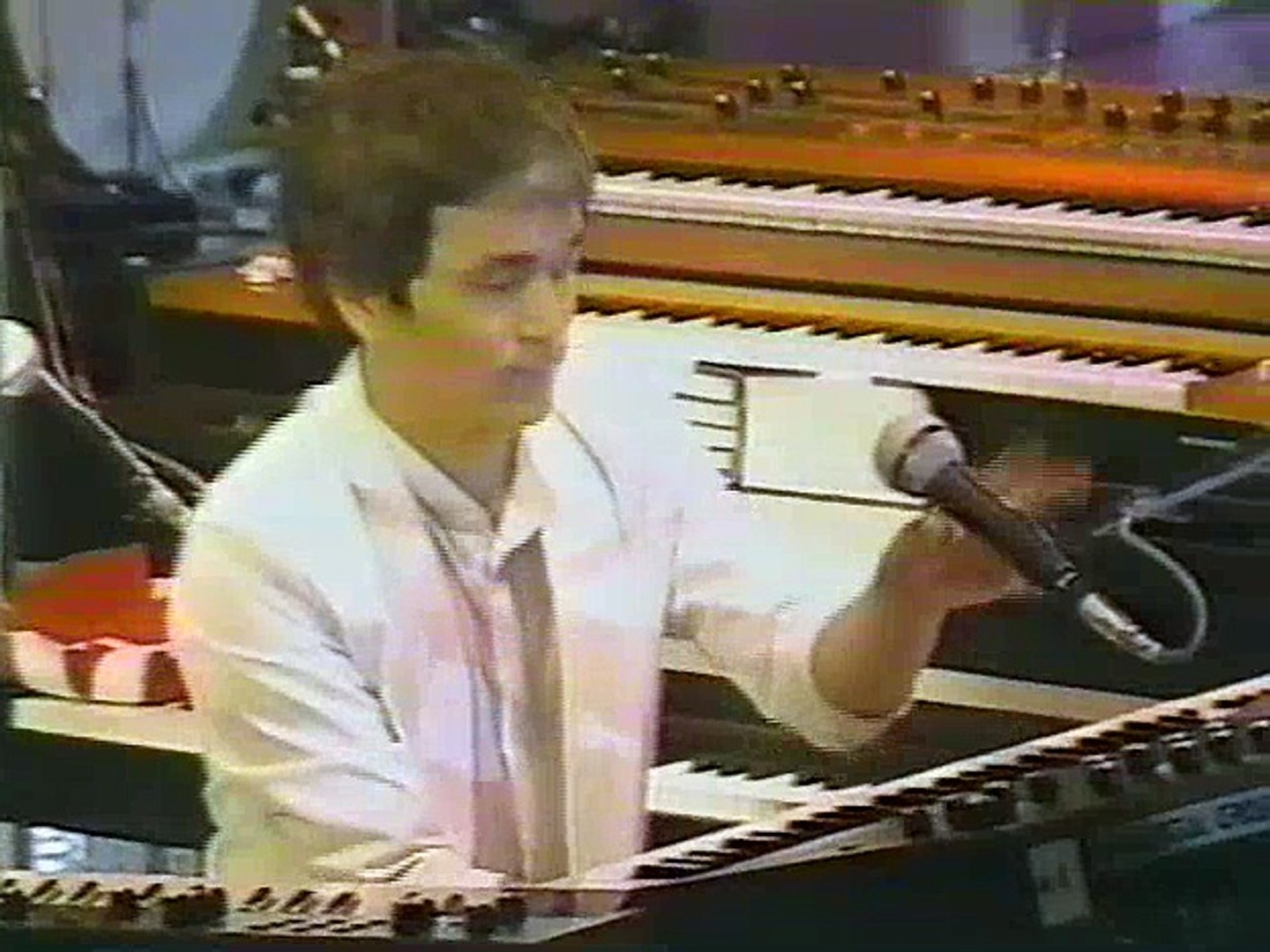 Yes-No / Off Course - Live - 動画 Dailymotion