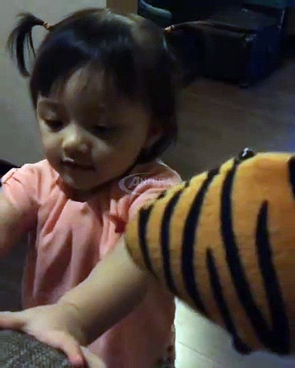 Lucunya Arsy Addara Gendong Boneka Ular l Anang Hermansyah & Ashanty