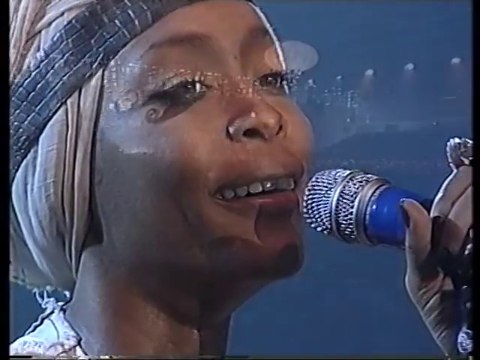 Erykah Badu - Tyrone - (North Sea Jazz 2001)