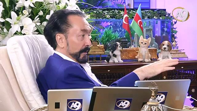 Kehf Suresinde baştan sona Mehdiyet anlatılır. Gizli şifre sistemiyle Mehdiyet anlatılır.