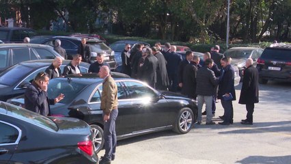 Report TV - Tërhiqet Basha, negociata me krerët e rretheve të PD-së