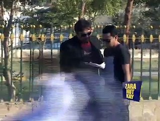 Zara Hut Kay Pakistani funny clips  (9)