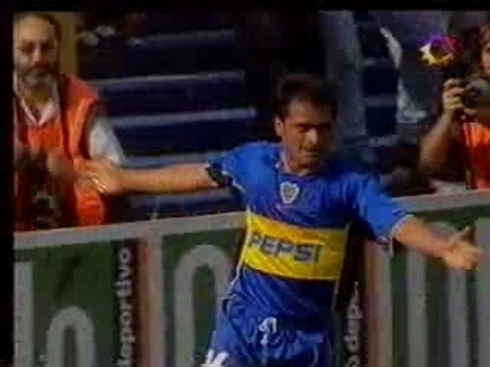 Delgado_2002apertura_boca1-huracan0