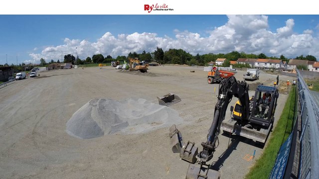 Terrain synthétique du stade de Saint-Andréd'Ornay