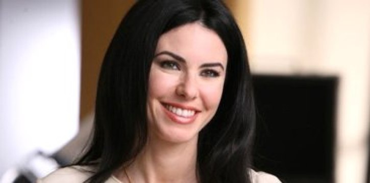 Defne Samyeli'nin Annesinin Fotoğrafını Paylaştı! Sosyal Medya Karıştı