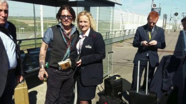 Johnny Depp bloqué dans un train à Calais... Sa réaction est surprenante