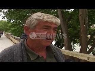 Berat, ndotet Osumi, shkumë, mbeturina dhe aromë kutërbuese në lumë- Ora News