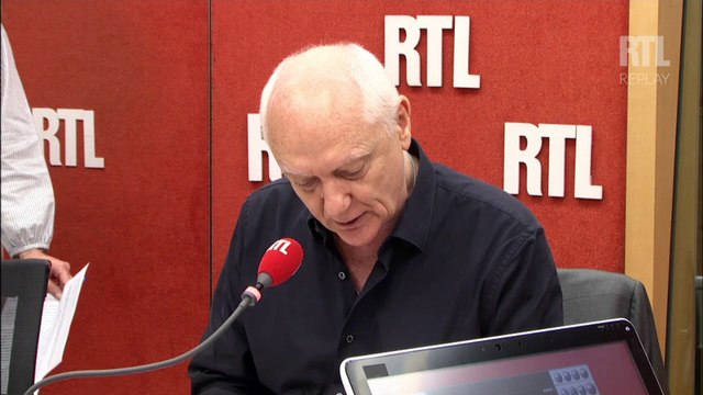 Présidentielle 2017 : Les socialistes cherchent un trou de souris pour François Hollande , explique Nicolas Domenach