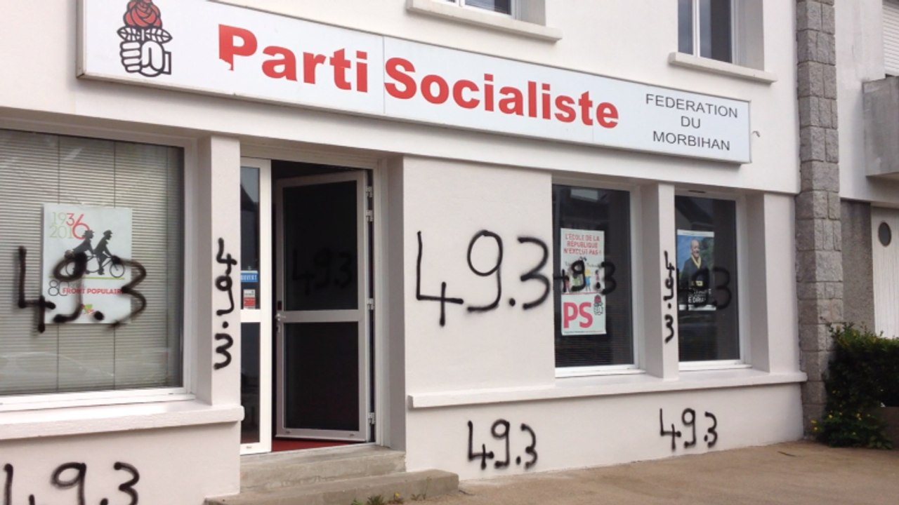 La permanence du PS taguée