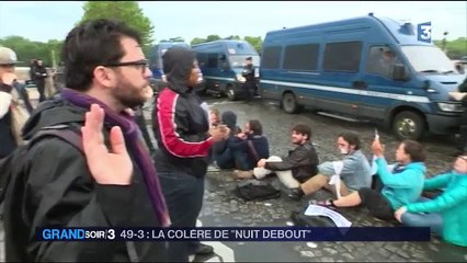 En colère, Nuit debout manifeste devant l'Assemblée