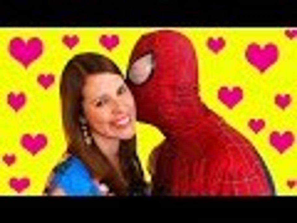 Disney | Spiderman Dates Sandra ❤ Spider Man Falls in Love Superheroes In Real Life IRL