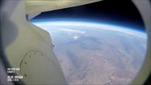Un atterrissage du point de vue d'une fusée spatiale