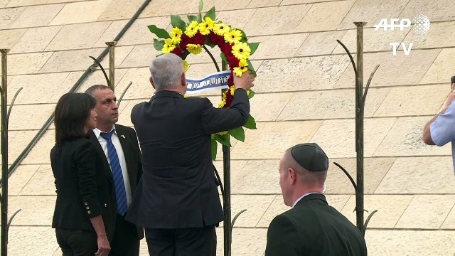 Israel remembers its fallen soldiers in Jerusalem ceremony