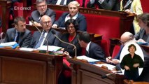 Valls remet sèchement Macron à sa place à l'Assemblée