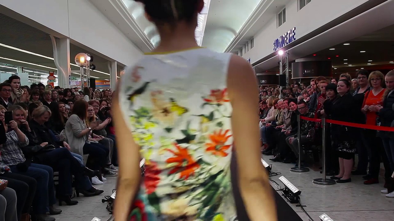 défilé de prêt à porter