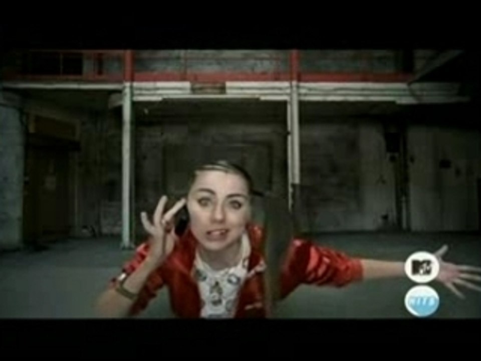 Lady Sovereign-Love Me Or Hate Me