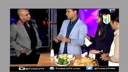 MIRA A JOSE LALUZ PREPARAR Y COMERSE UN PAN CON AGUACATE-CHEVERE NIGHTS-VIDEO